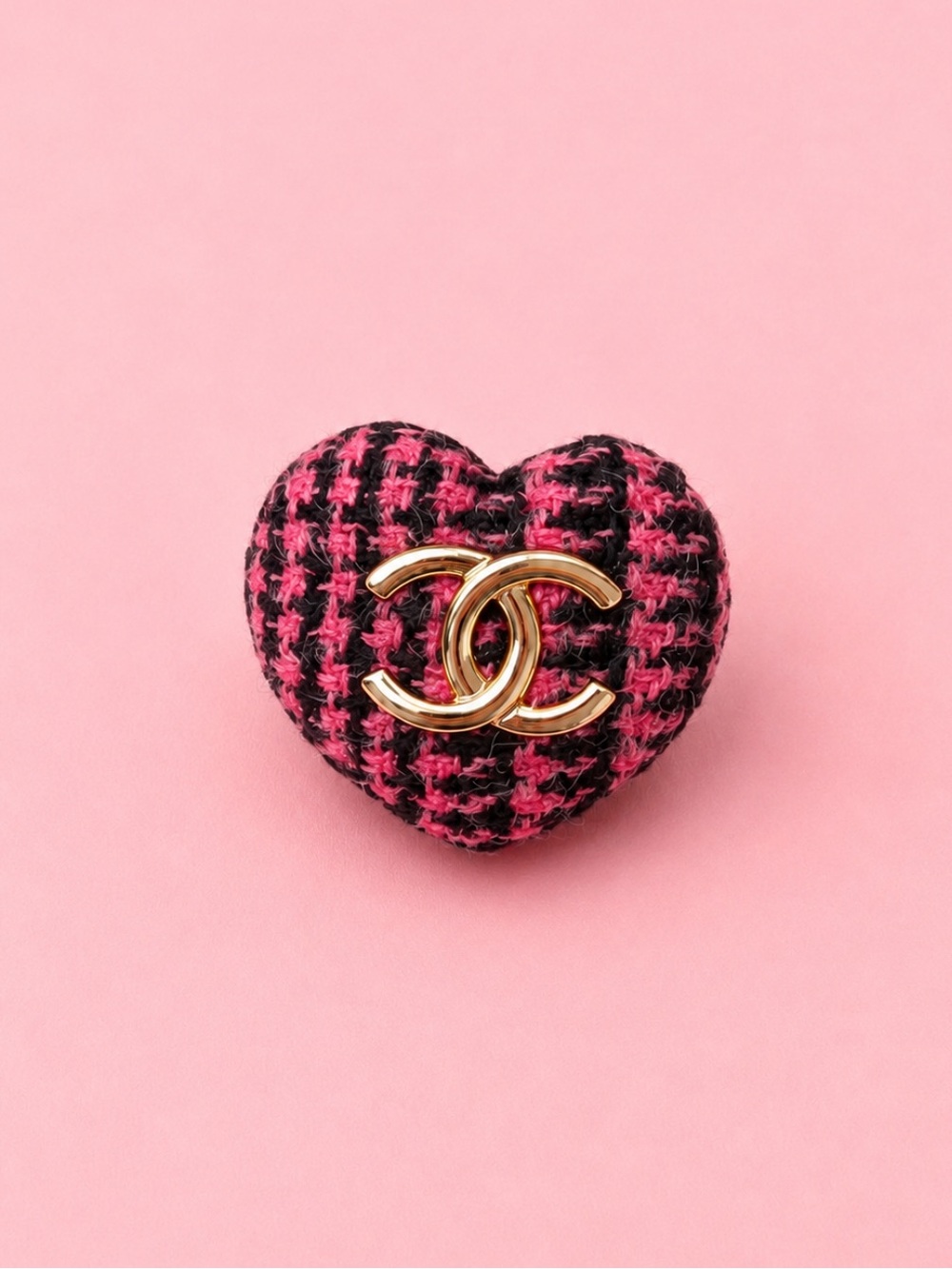 🔥CHANEL Tweed Heart Brooch